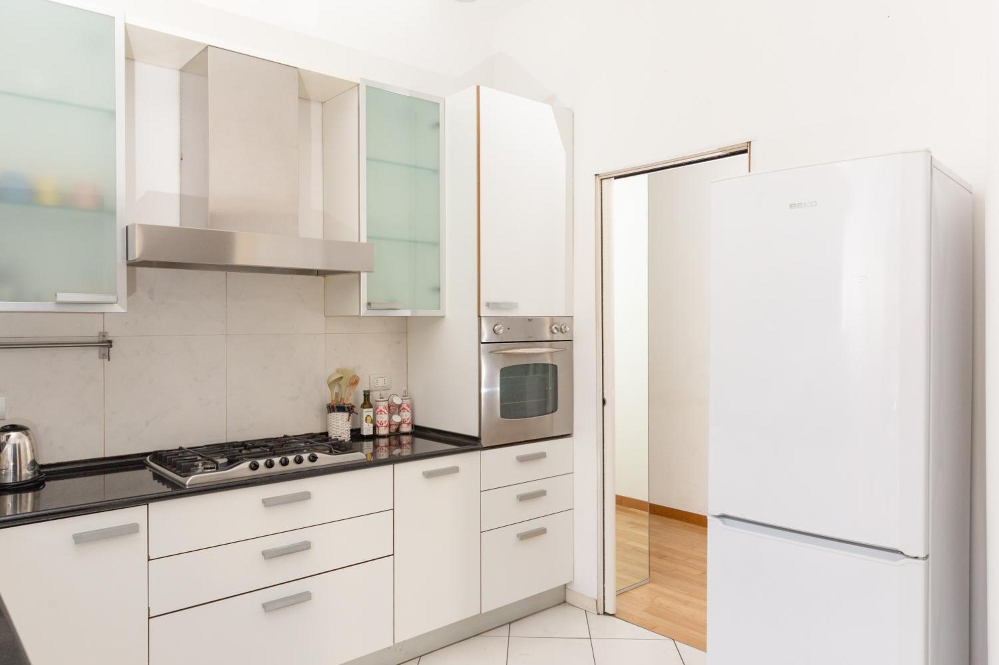 Free Parking Exclusive Apartment Magritte Style Milan Bagian luar foto