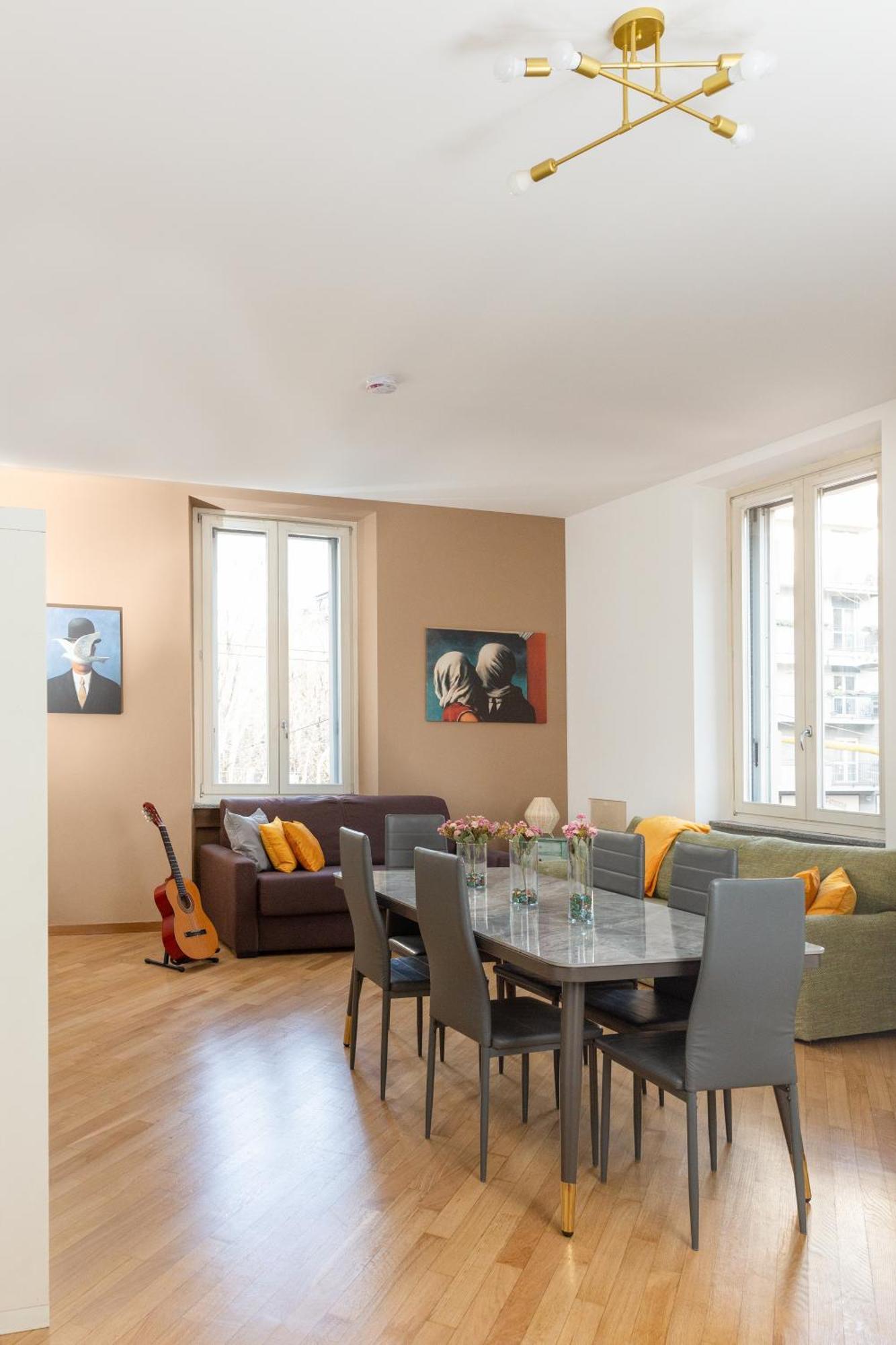 Free Parking Exclusive Apartment Magritte Style Milan Bagian luar foto