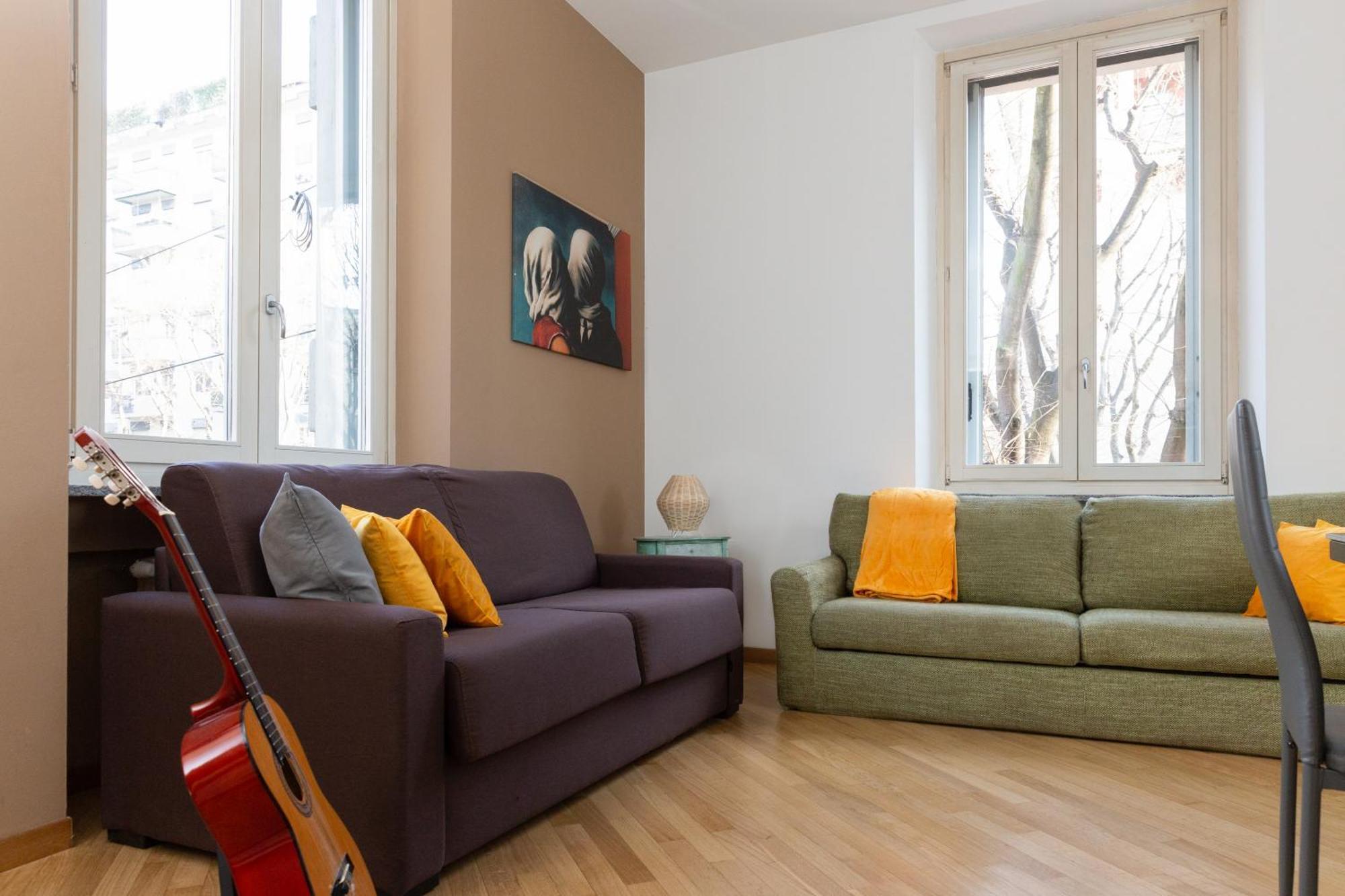 Free Parking Exclusive Apartment Magritte Style Milan Bagian luar foto